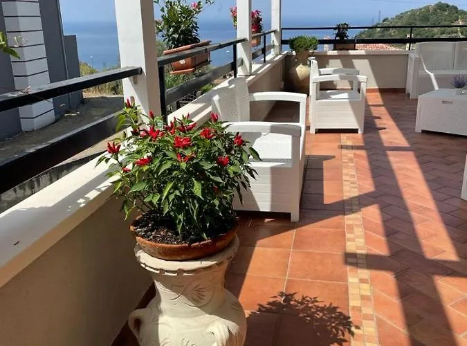 La Terrazza Degli Dei 3*