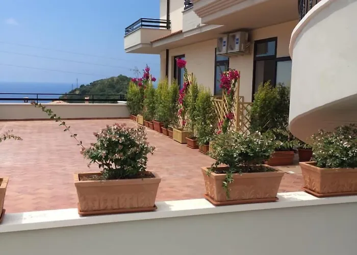 La Terrazza Degli Dei 3*